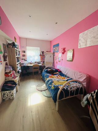  Immeuble � vendre 281 m�