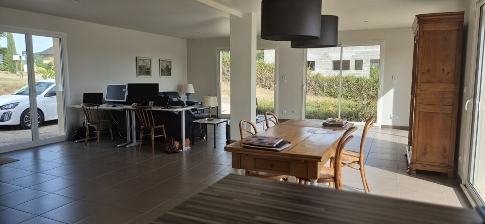 Vente Maison Sur les hauteurs de PUY D ARNAC, l'élégance d'une maison comme neuve, face à un panorama remarquable Puy d arnac
