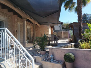  Maison � vendre 9 pi�ces 220 m�