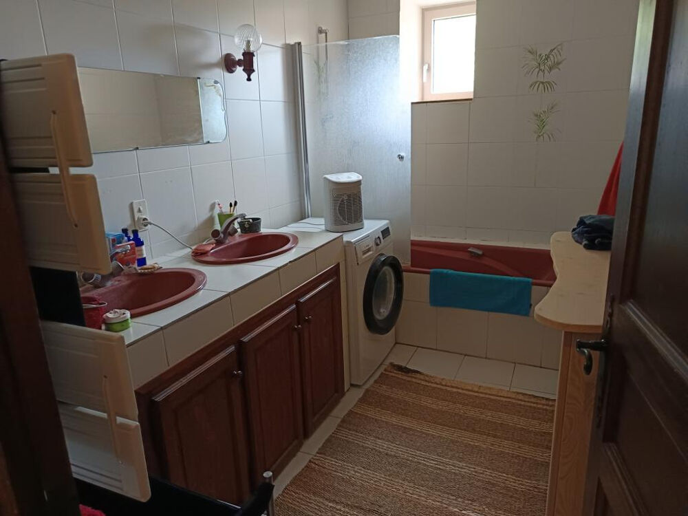 � vendre  Propri�t�/ch�teau Vog�� (07200)