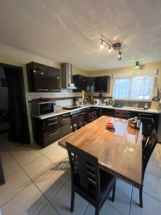  Maison � vendre 5 pi�ces 205 m�