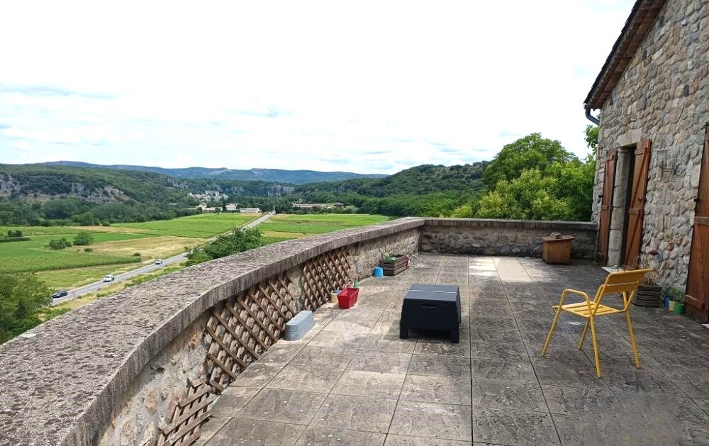 � vendre  Propri�t�/ch�teau Vog�� (07200)