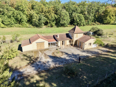   EXCLUSIVITE - MAISON DE CONSTRUCTION TRADITIONNELLE AVEC TROIS CHAMBRES Maison - 7 pièce(s) - 130 m²