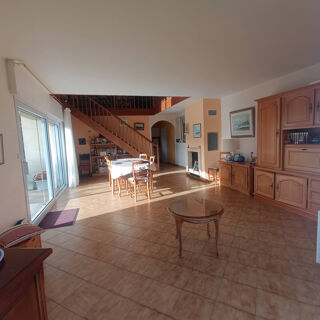  Propri�t�/ch�teau � vendre 7 pi�ces 155 m�