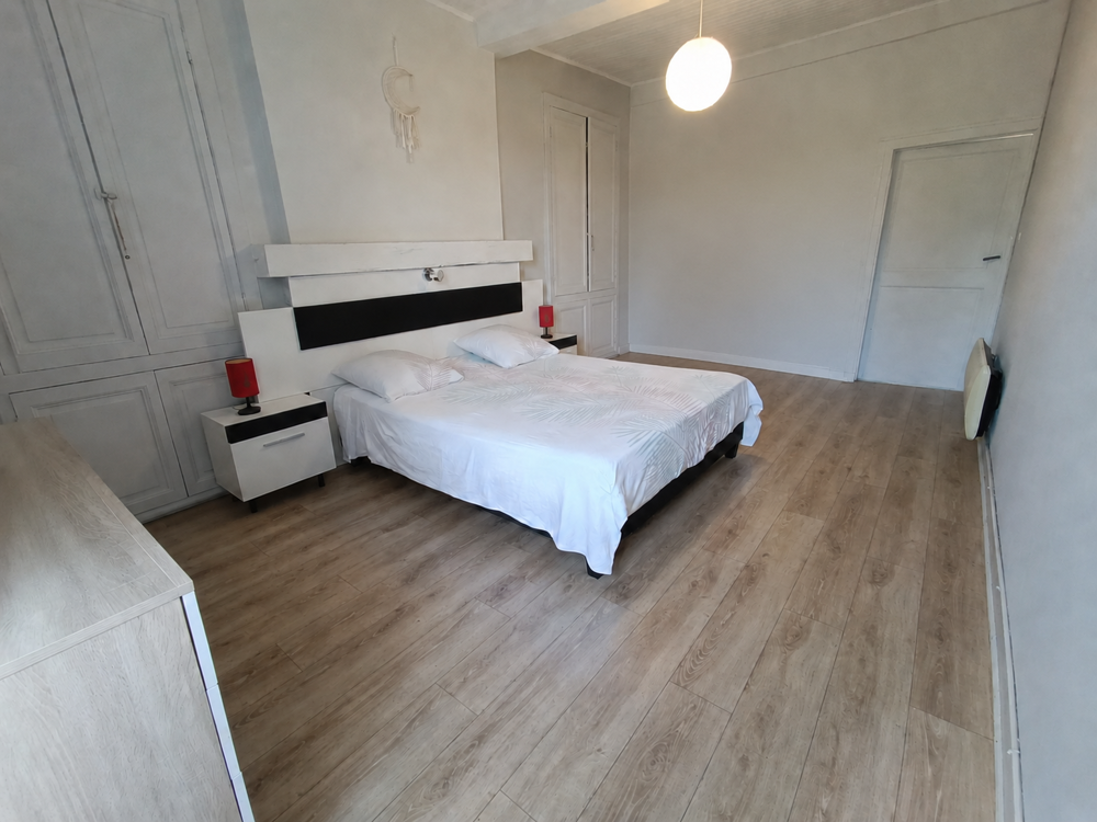 Vente Maison RARE À VILLERÉAL   MAISON T4 DE PLAIN-PIED D'ENVIRON 111,50 M2   2 CHAMBRES ET BUREAU   GRANGE D'ENVIRON 204 M Villereal