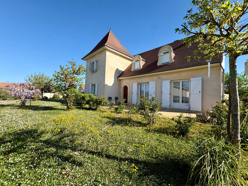 Maison 6 pièces 173 m² · à Terrasson la Villedieu · 173 m² · 333 950 €