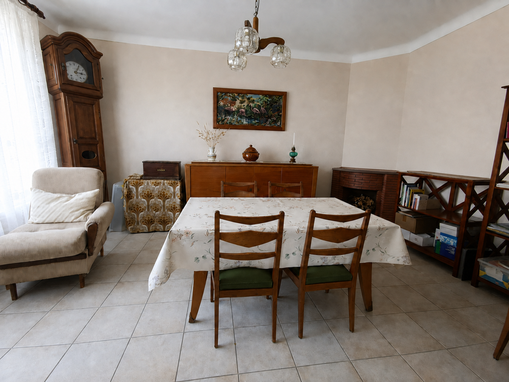 Vente Maison MAISON T6 D'ENVIRON 143 M2   4 CHAMBRES   BUREAU   GRAND GARAGE   JARDIN ET DÉPENDANCES - VILLERÉAL Villereal
