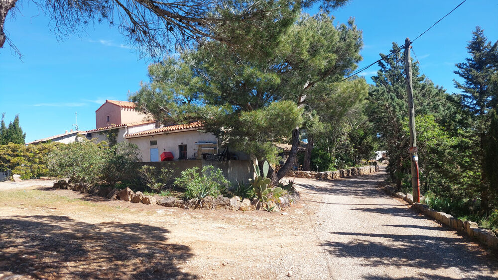Vente Maison Superbe et rare bergerie en pierre sur plus de 6500 m2 de terrain au coeur de la nature! Treilles