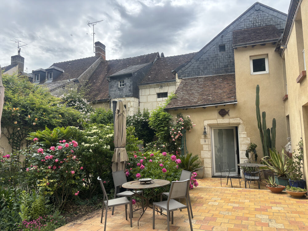 Maison de centre-ville, 256 m2