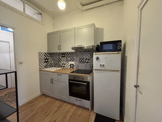  Appartement à louer 2 pièces 31 m²