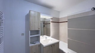  Appartement à louer 2 pièces 42 m²