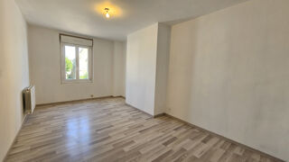  Maison à louer 5 pièces 97 m²