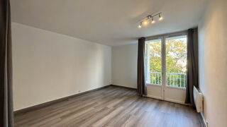  Appartement à louer 1 pièce 27 m²