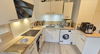  Appartement à louer 3 pièces 75 m²
