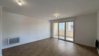  Appartement à louer 3 pièces 65 m²