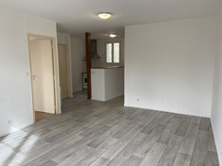  Appartement à louer 3 pièces 55 m²