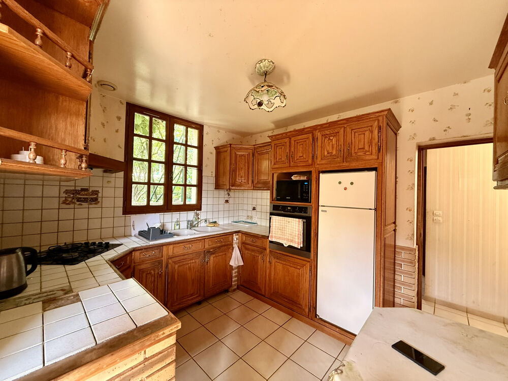 CLOYES-LES-TROIS-RIVIÈRES MAISON FAMILIALE ET SON VASTE JARDIN ARBORÉ