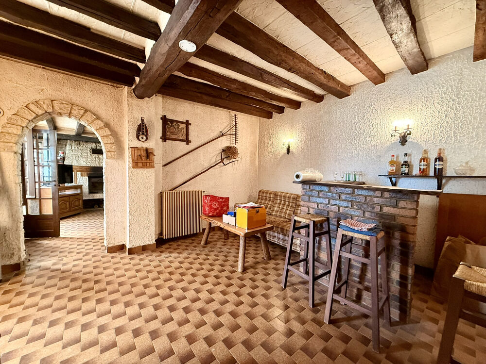 SECTEUR CALME EN LISIÈRE DE FORÊT - MAISON FAMILIALE A 10 MIN DE CLOYES