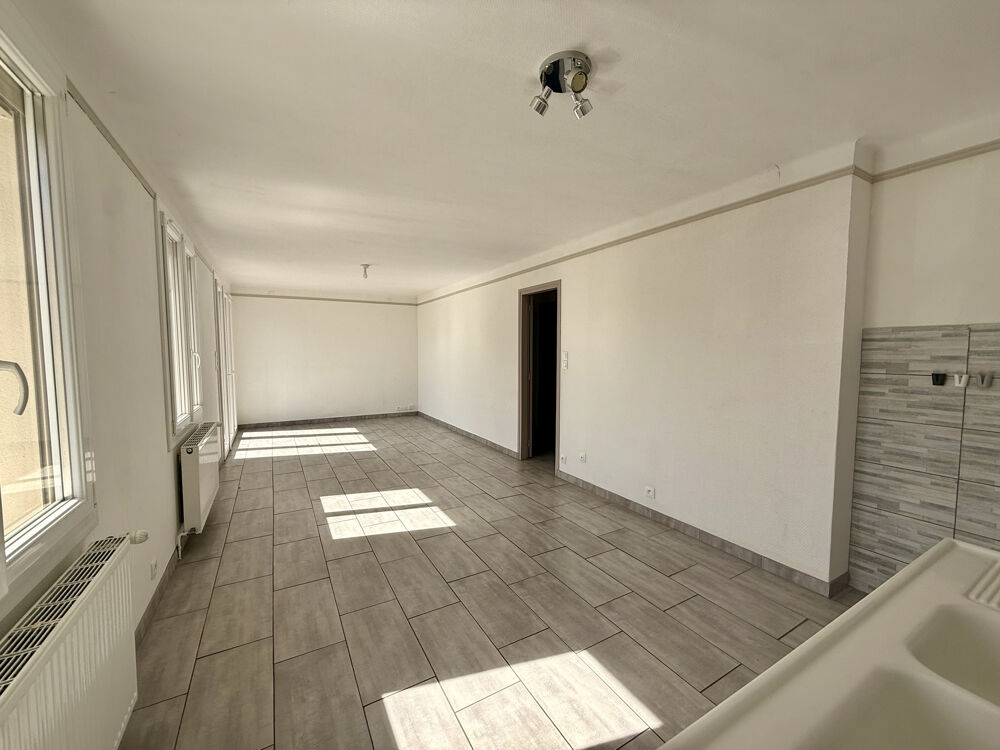 PAVILLON SUR S/SOL - 12 MIN A PIED DU CENTRE VILLE DE CLOYES