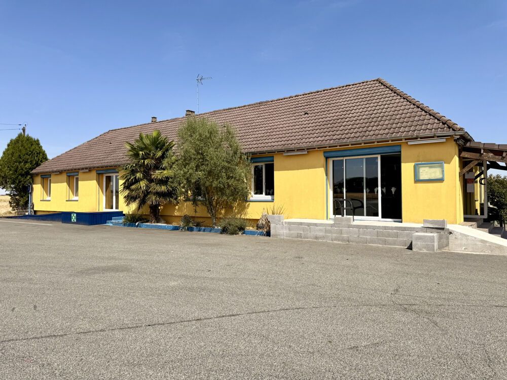   MÛRS COMMERCIAUX ET FONDS DE COMMERCE, AVEC SON APPARTEMENT - AXE ROUTIER TOURS/CHARTRES 