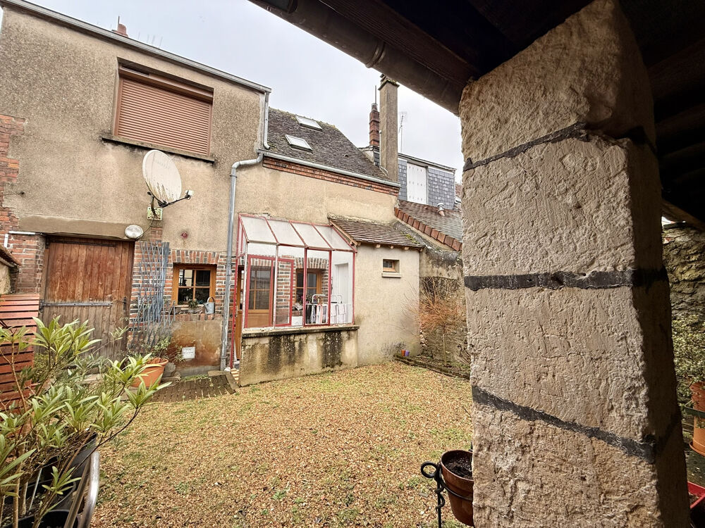 MAISON DE BOURG AVEC JARDIN - CLOYES LES TROIS RIVIERES