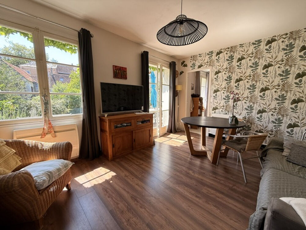CHARMANTE MAISON DE VILLAGE DE PLAIN-PIED AVEC JARDIN, DÉPENDANCE - MONTIGNY LE GANNELON