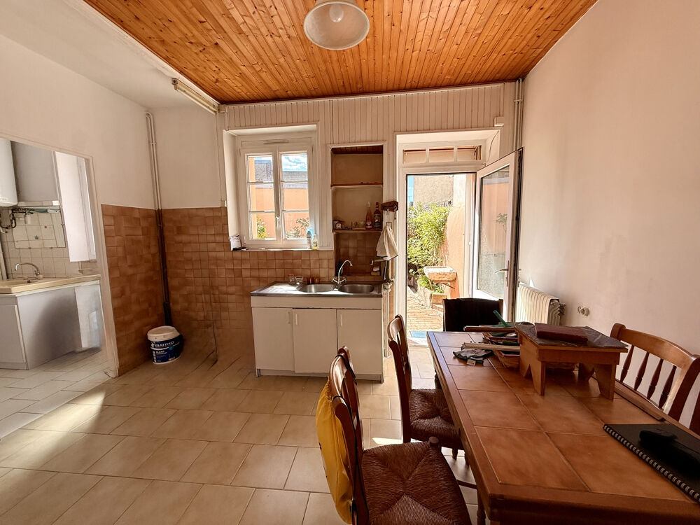 Vente Maison CENTRE CLOYES-LES-TROIS-RIVIÈRES - MAISON DE VILLE AVEC GARAGE ET COUR PRIVATIVE Cloyes les trois rivieres