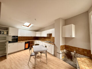  Immeuble � vendre 150 m�