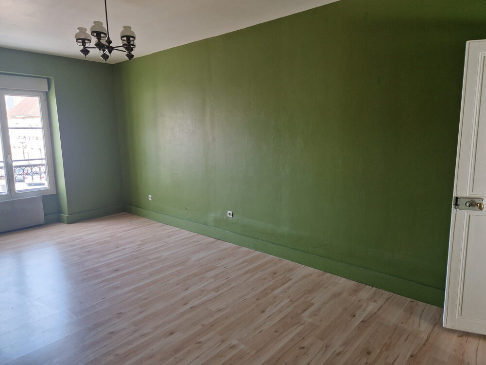 Location Maison HYPER CENTRE VILLE CLOYES LES TROIS RIVIÈRES - MAISON AVEC JARDIN ET GARAGE PRIVATIF Cloyes les trois rivieres