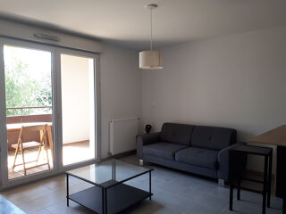  Appartement à louer 2 pièces 42 m²