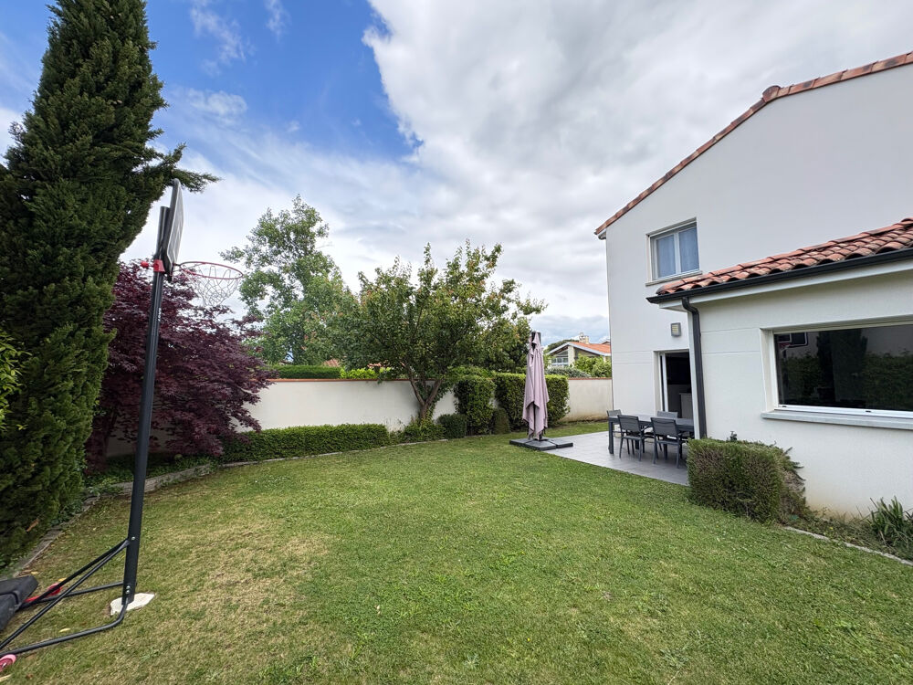 Maison 5 pièces 115 m² · à Frouzins · 115 m² · 359 000 €