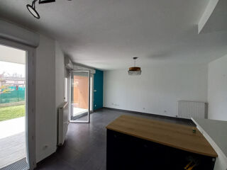 Appartement à louer 3 pièces 60 m²
