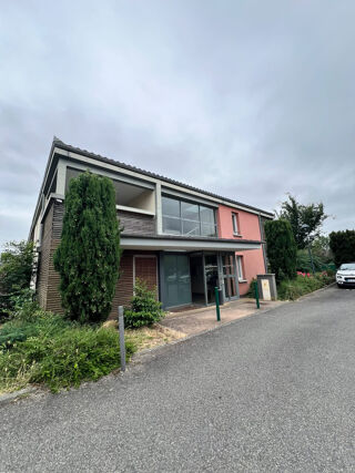 Vente Appartement T2 Premier et dernier étage avec terrasse et parking Roquettes