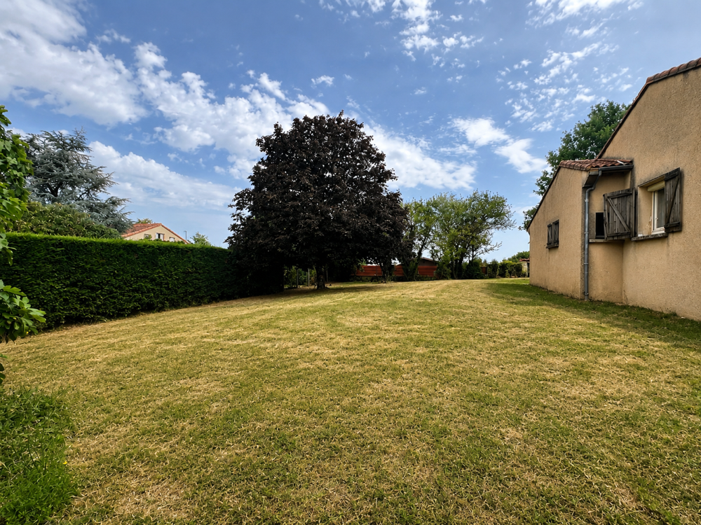 Maison individuelle T5 de 150m2 habitable sur parcelle 1600m2 avec garage