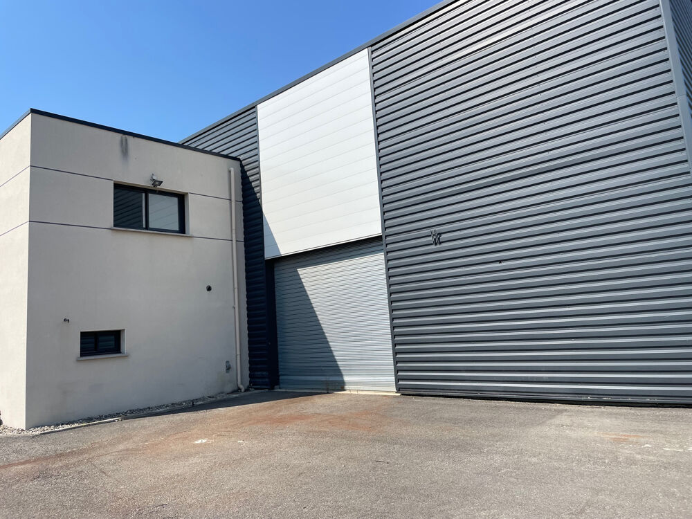   Local à louer stockage bureaux Villeneuve tolosane