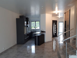  Maison à louer 4 pièces 93 m²