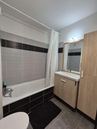  Appartement à louer 2 pièces 40 m²