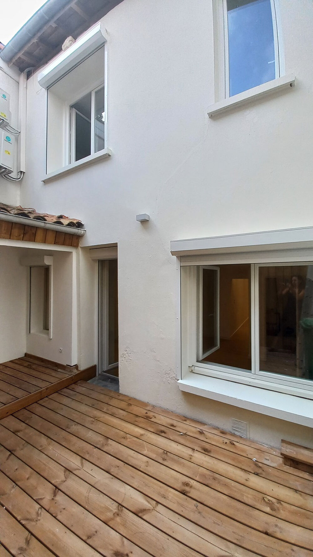 Location Appartement 32600 L'ISLE JOURDAIN: Appartement  T3 neuf à louer L isle jourdain