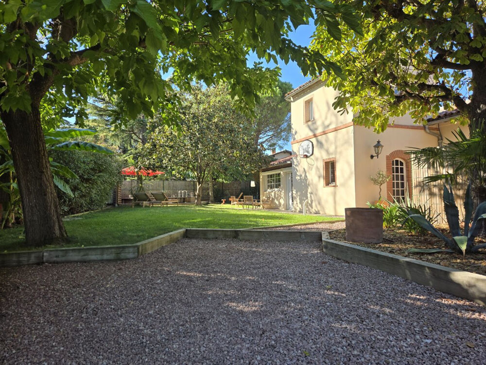Vente Maison Charmante Toulousaine T5/T6 entièrement rénovée de 200m2 sur 677m2 de terrain Cugnaux