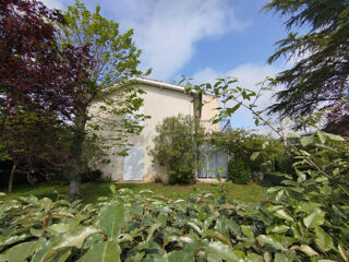  Immeuble � vendre 210 m�