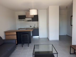  Appartement à louer 2 pièces 42 m²