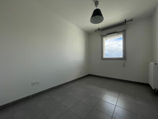  Appartement à louer 3 pièces 60 m²