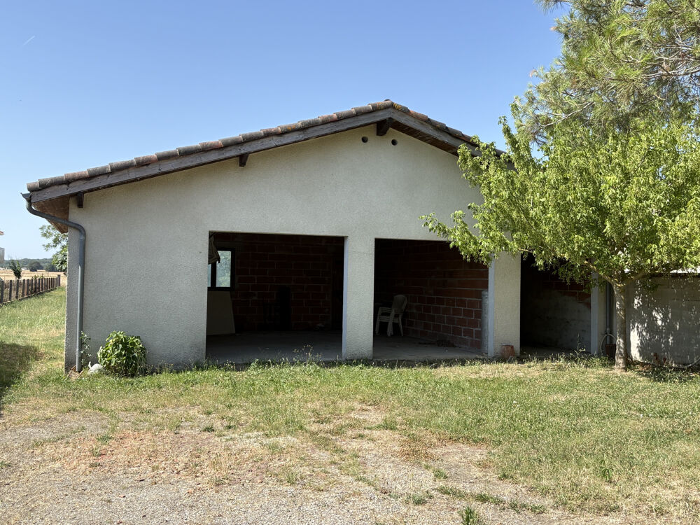 Maison T7 sur 2100m2 de parcelle EAUNES 31600
