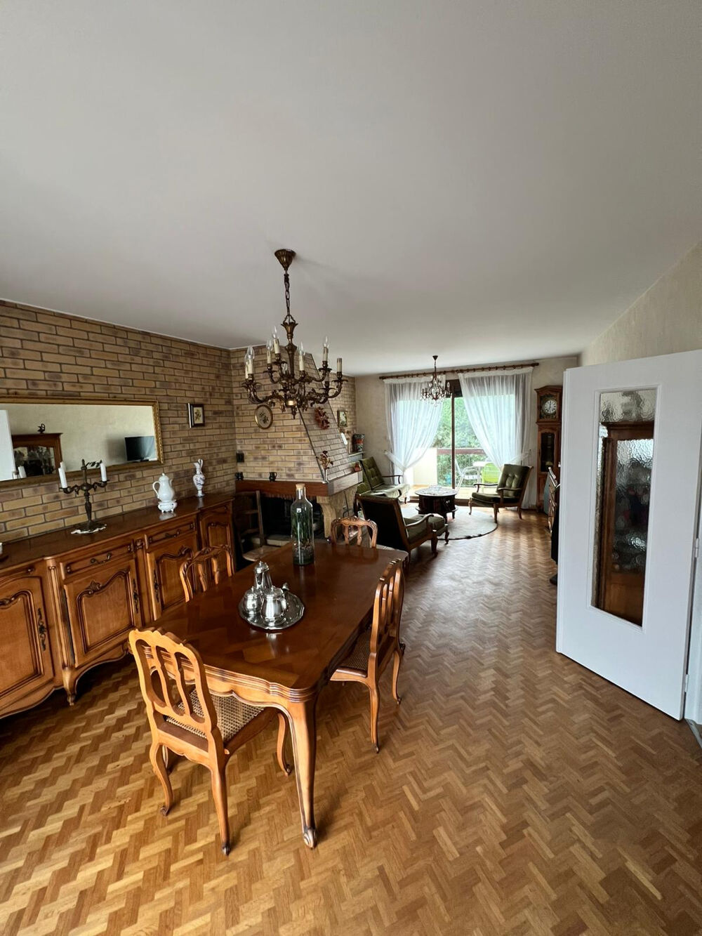 Vente Maison Maison Individuelle T5 avec garage et jardin Villeneuve tolosane
