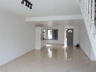  Maison à louer 6 pièces 136 m²