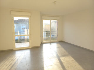  Appartement à louer 3 pièces 63 m² Frouzins