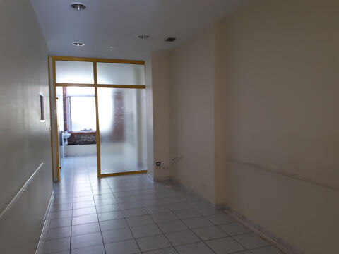   Centre ROQUES SUR GARONNE: Local Professionnel de 108m2 - 5 bureaux- Disponible 