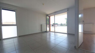  Appartement à louer 2 pièces 44 m²
