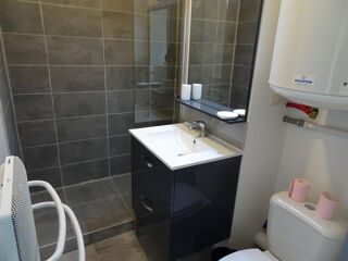  Appartement à louer 2 pièces 32 m²