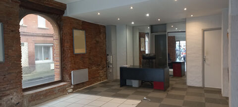   31370 RIEUMES: Loue local commercial ou professionnel 
